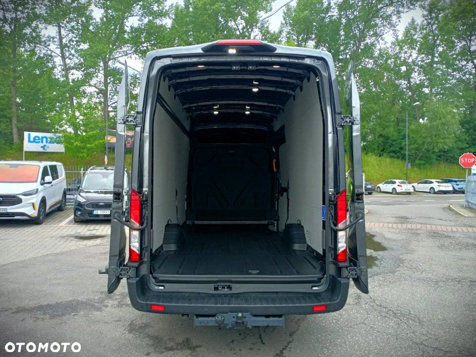 Ford Transit - 10