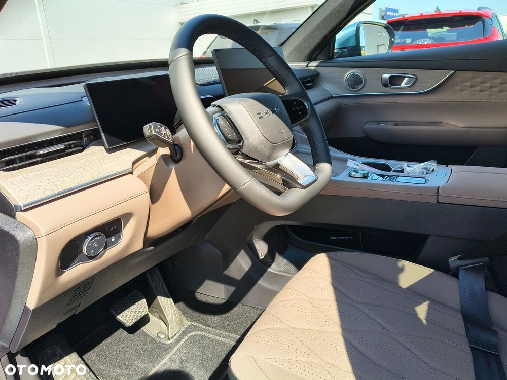 Chery Tiggo 8 1.5 T-GDI Super Hybrid Prestige DCT - 11