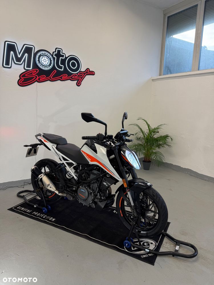 KTM Duke - 1