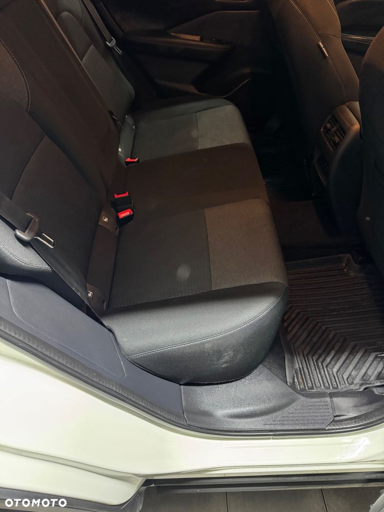 Nissan Qashqai 1.3 DIG-T DCT AKARI - 10