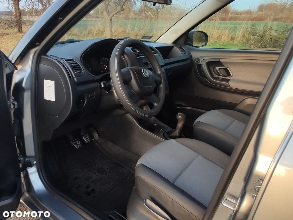 Skoda Fabia 1.2 TSI Active - 14