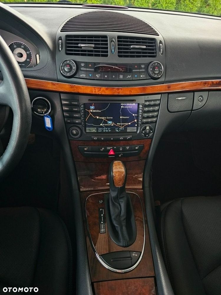 Mercedes-Benz Klasa E - 17