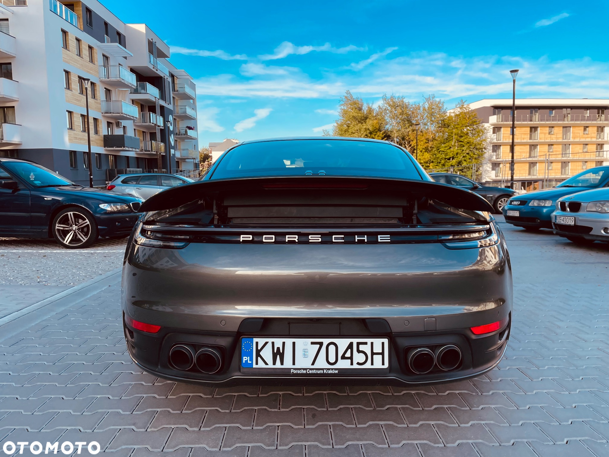 Porsche 911 Carrera - 9