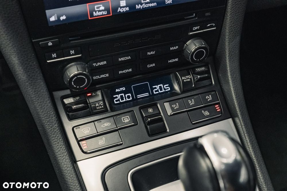 Porsche 718 Cayman - 22