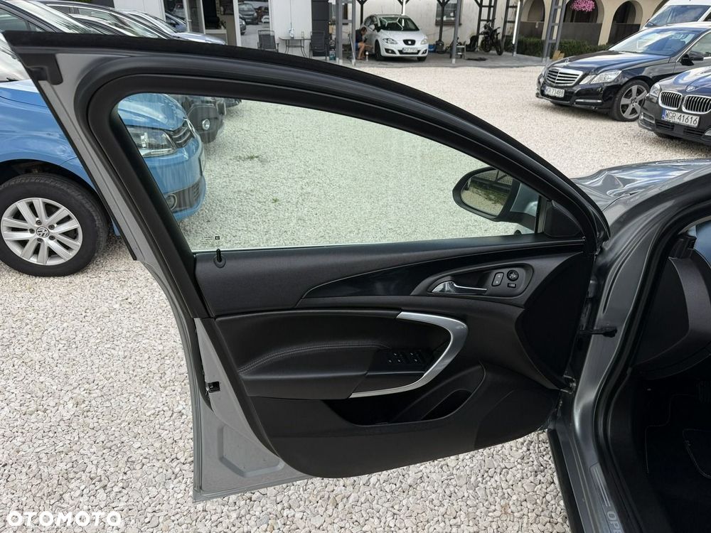 Opel Insignia - 16