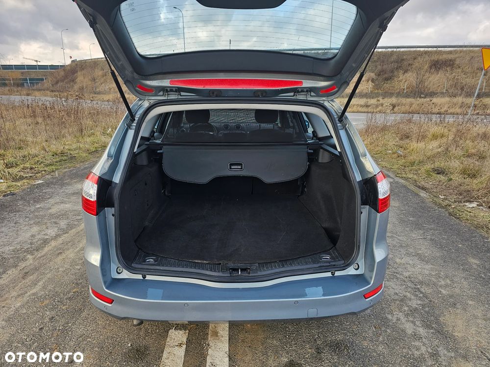 Ford Mondeo 2.0 FF Platinium X Plus (Titanium) - 32