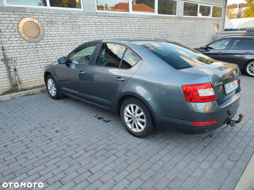 Skoda Octavia 1.4 TSI Ambition - 9