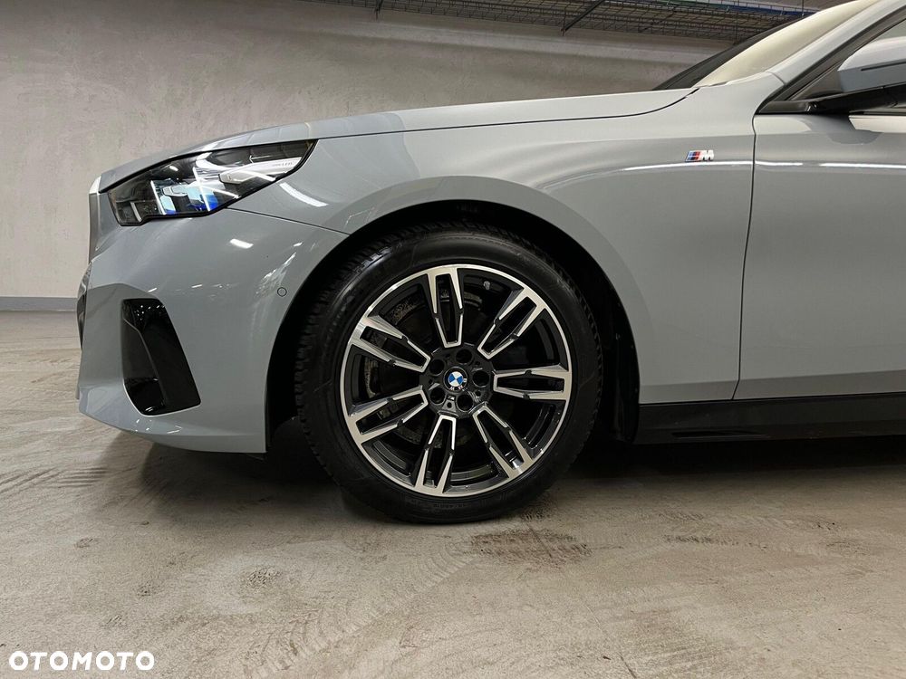 BMW Seria 5 520d xDrive mHEV M Sport - 16