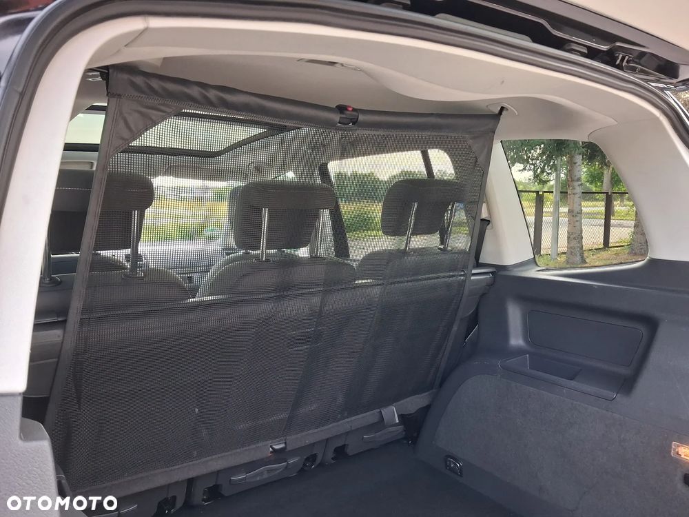 Volkswagen Touran 1.6 TDI DPF MATCH - 24