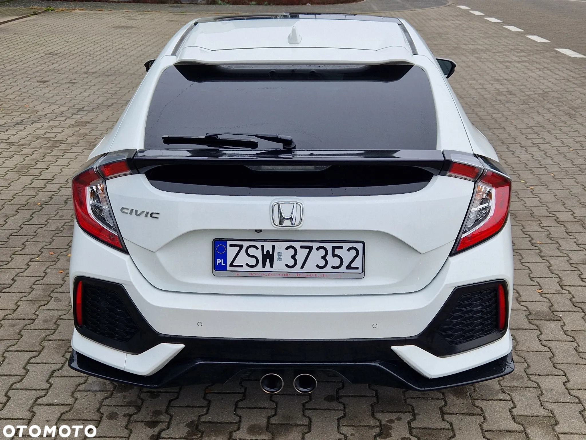 Honda Civic 1.5 i-VTEC Turbo Sport Plus - 9