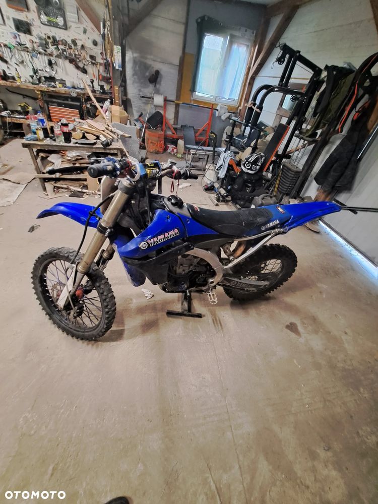 Yamaha YZF - 2