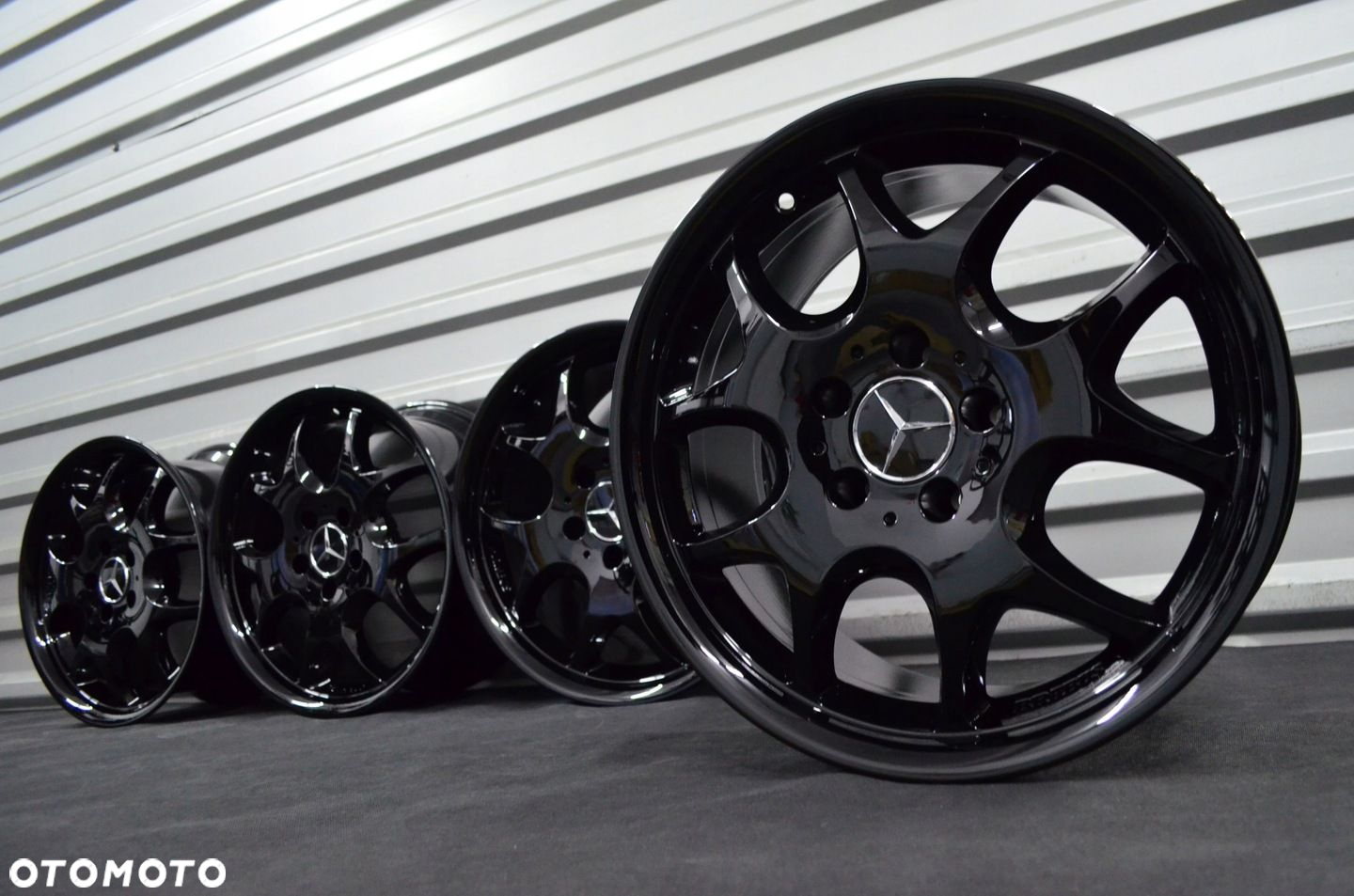 Felgi 5x112 8x17 ET30 Mercedes BRABUS Monoblock V - 11