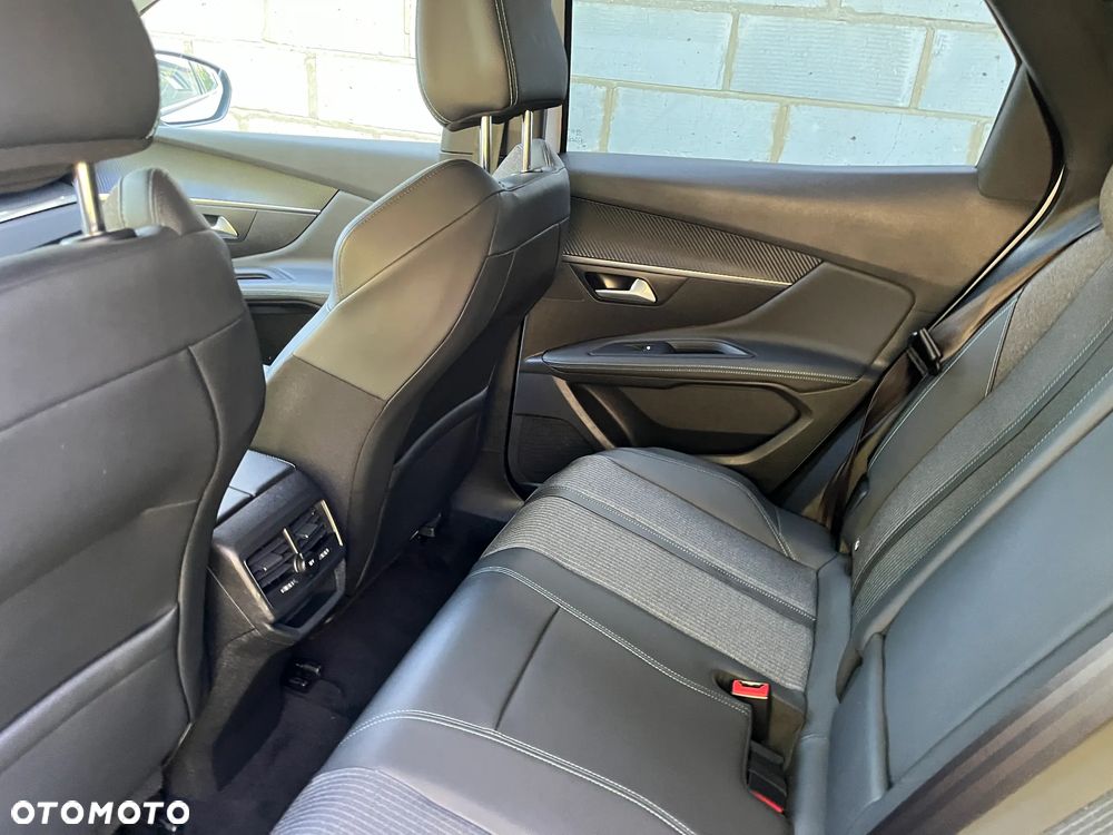 Peugeot 3008 1.6 PureTech Hybrid PHEV Allure Pack S&S EAT8 - 15