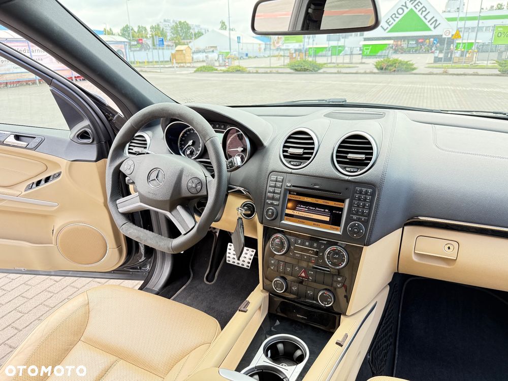 Mercedes-Benz GL - 15