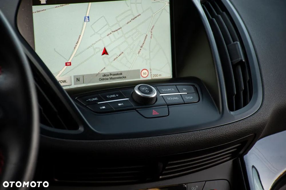 Ford Kuga 1.5 EcoBoost 2x4 ST-Line - 31