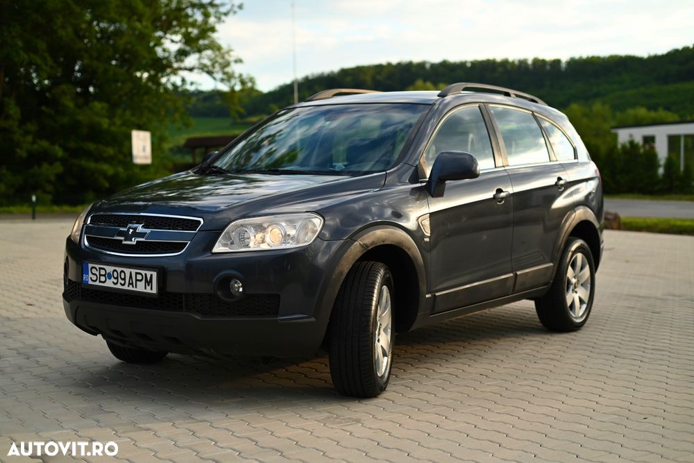 Chevrolet Captiva 2.0 4WD 7 Sitzer Automatik LT Exclusive - 3