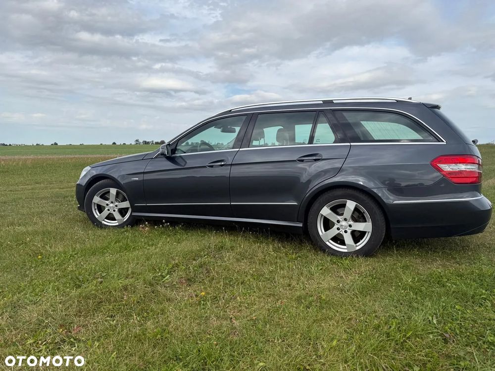 Mercedes-Benz Klasa E 350 CDI BlueEff Avantgarde - 4
