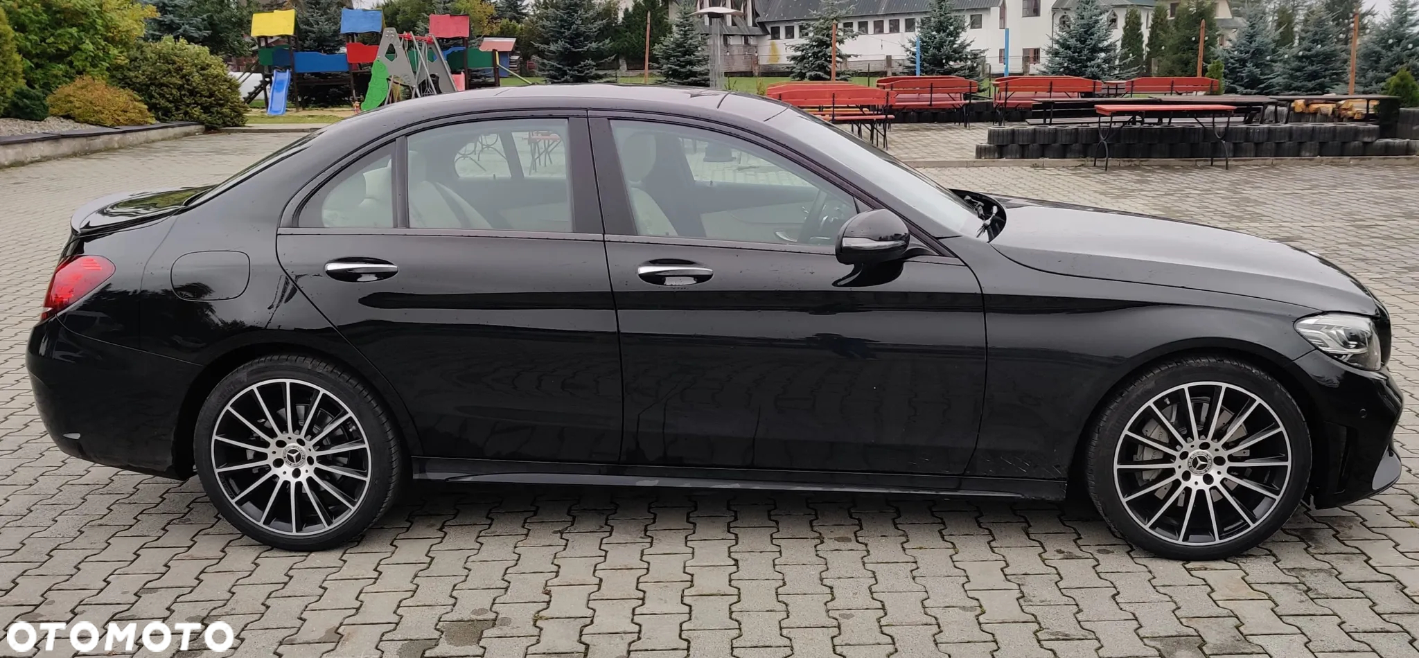 Mercedes-Benz Klasa C 300 4Matic 9G-TRONIC AMG Line - 8