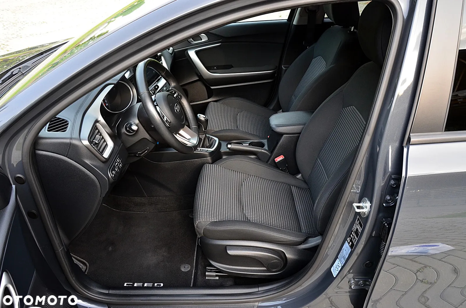Kia Ceed - 15
