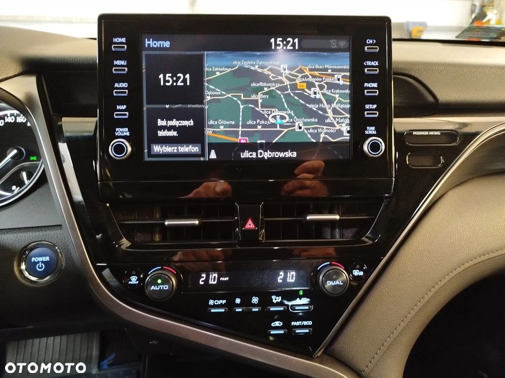 Toyota Camry 2.5 Hybrid Executive CVT - 27