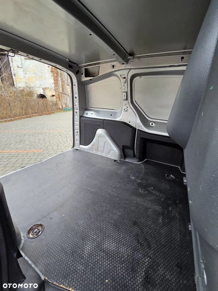 Peugeot PARTNER - 25