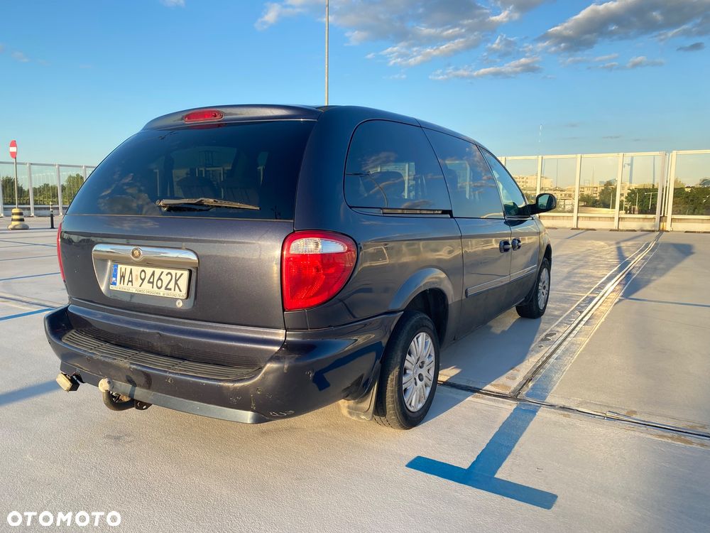 Chrysler Town & Country 3.3 LX - 3