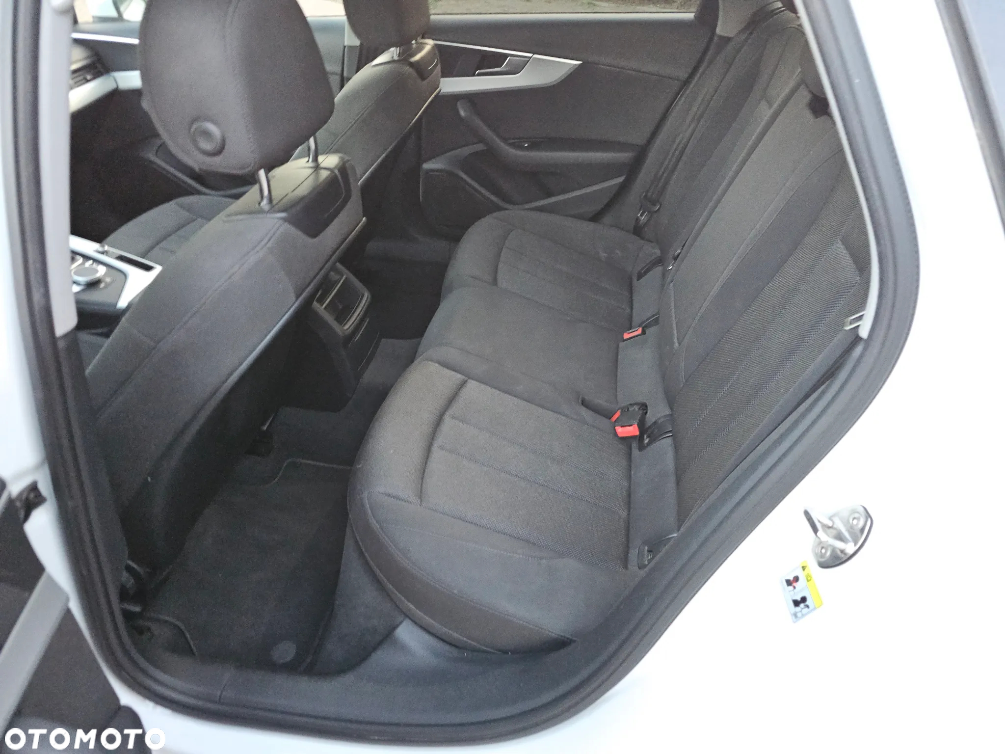 Audi A4 Avant 2.0 TDI quattro sport - 8