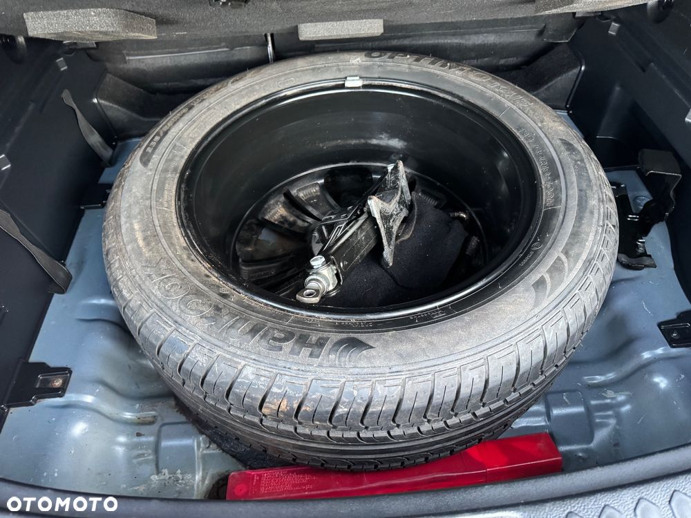 Kia Sportage 2.0 CRDI XL - 24