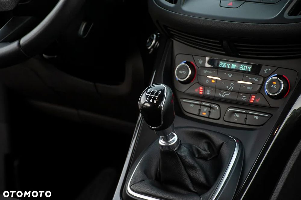 Ford Kuga 1.5 EcoBoost FWD ST-Line ASS - 21