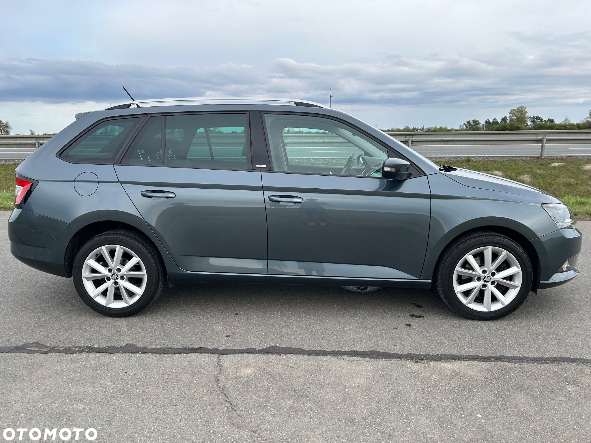Skoda Fabia 1.2 TSI DSG Joy - 29