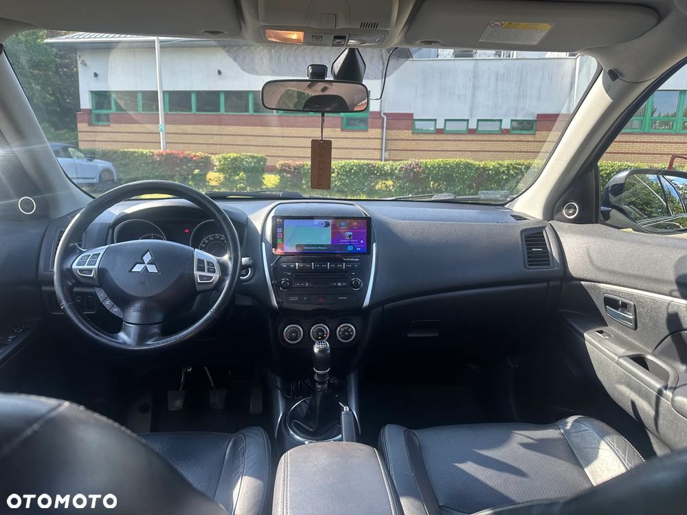 Mitsubishi ASX - 10