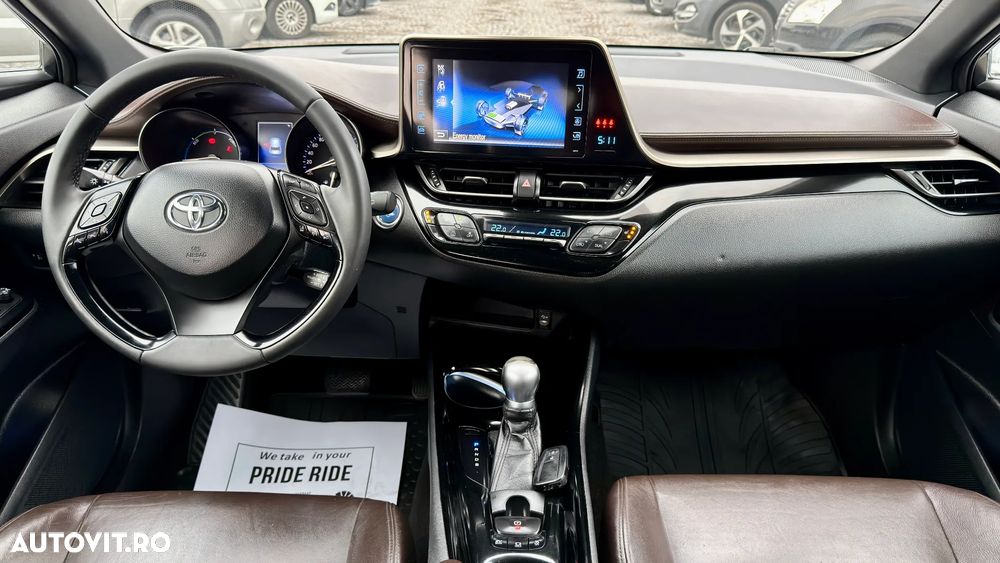 Toyota C-HR Hybrid Lounge - 5