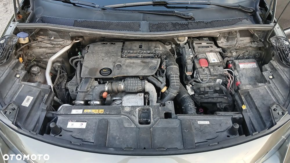 Peugeot 3008 BlueHDi 120 Stop & Start EAT6 Allure - 29