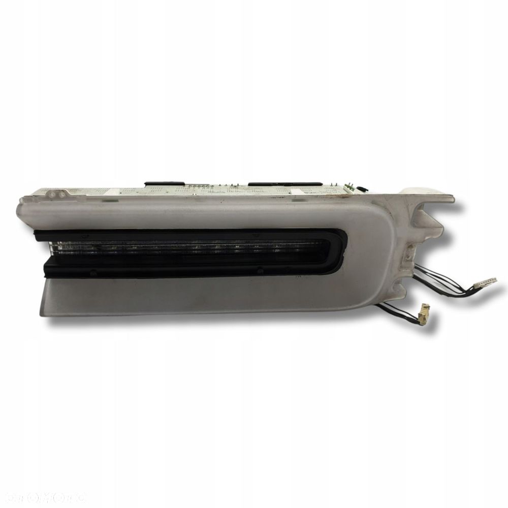 LAMPA prawa Dodge Challenger 15- TYLNA PRAWY TYŁ PWB50220 - 1