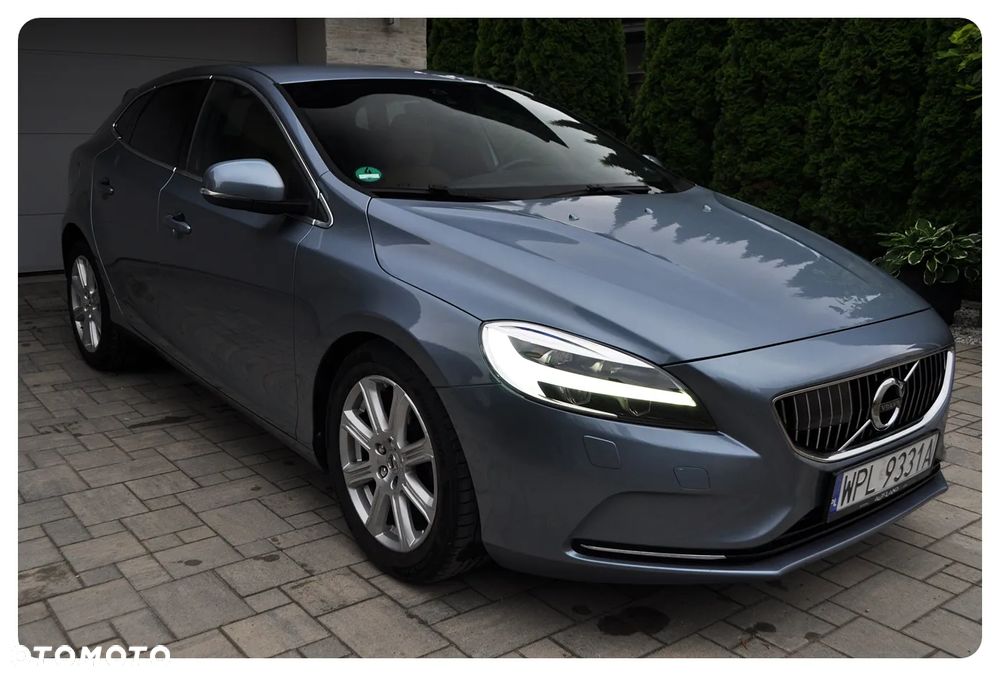 Volvo V40 T3 Inscription - 16