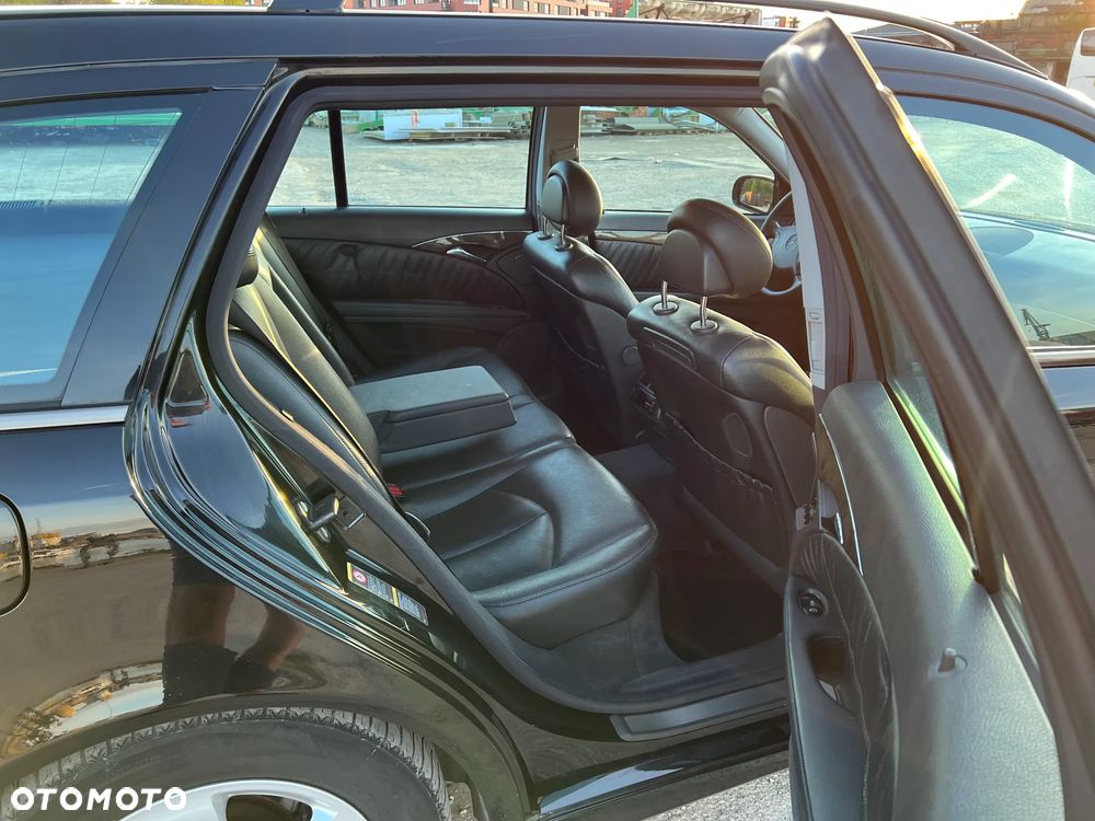 Mercedes-Benz Klasa E 320 CDI T Avantgarde - 13