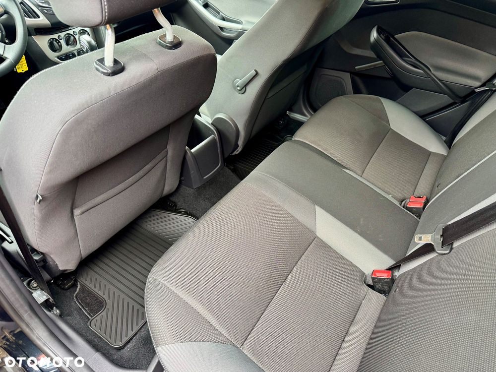 Ford Focus - 11