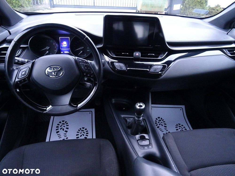 Toyota C-HR - 12
