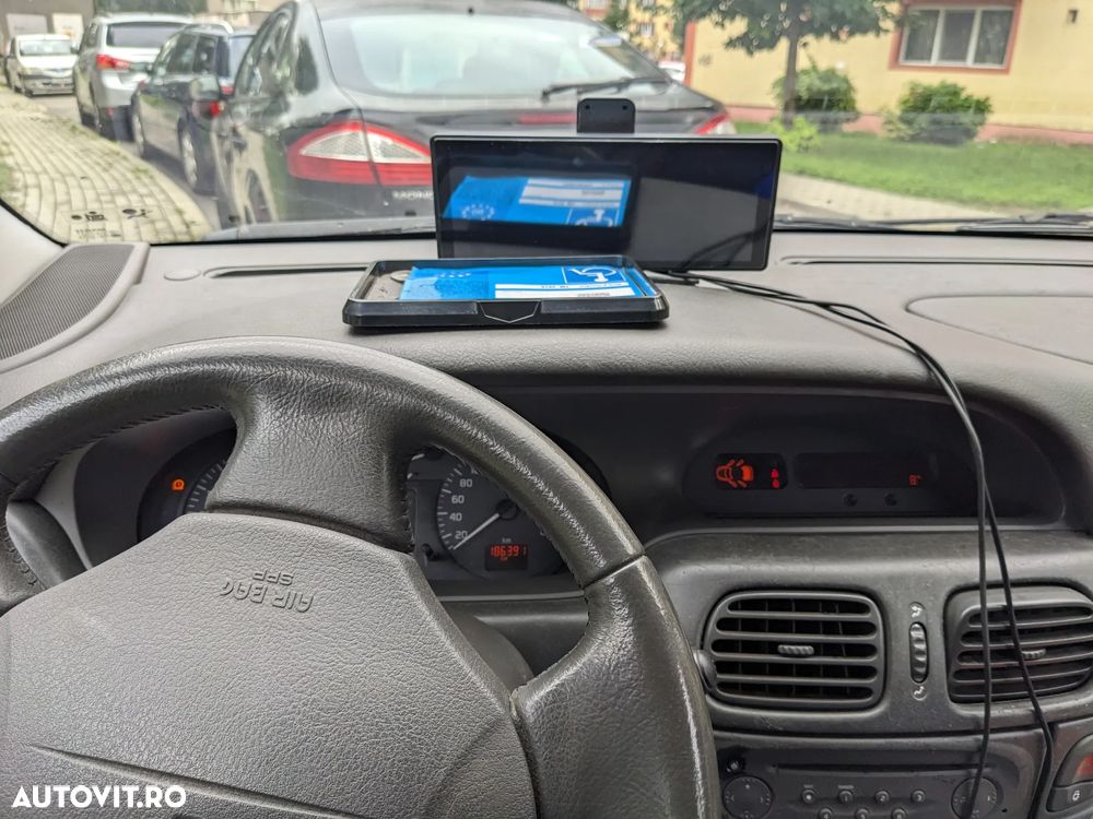 Renault Scenic 1.6 16V Aut. Privilege - 2