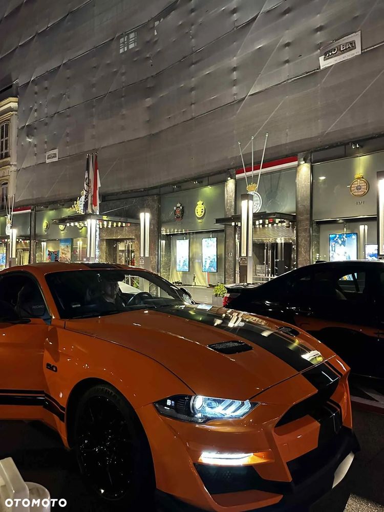Ford Mustang - 34
