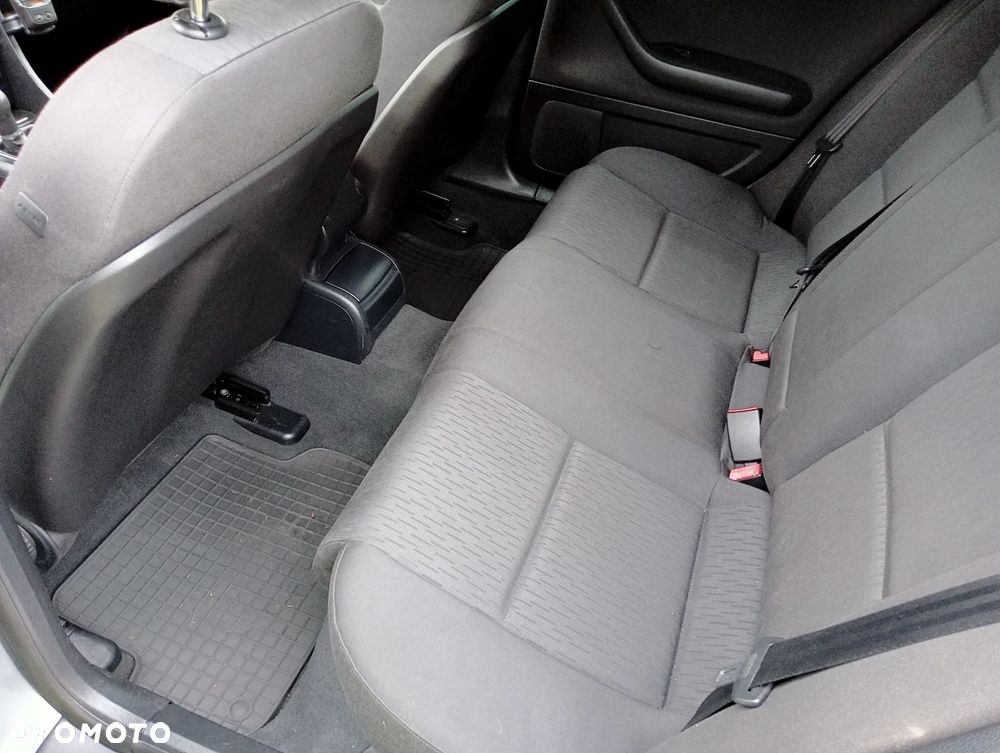 Audi A4 Limousine 1.9 TDI Quattro - 11