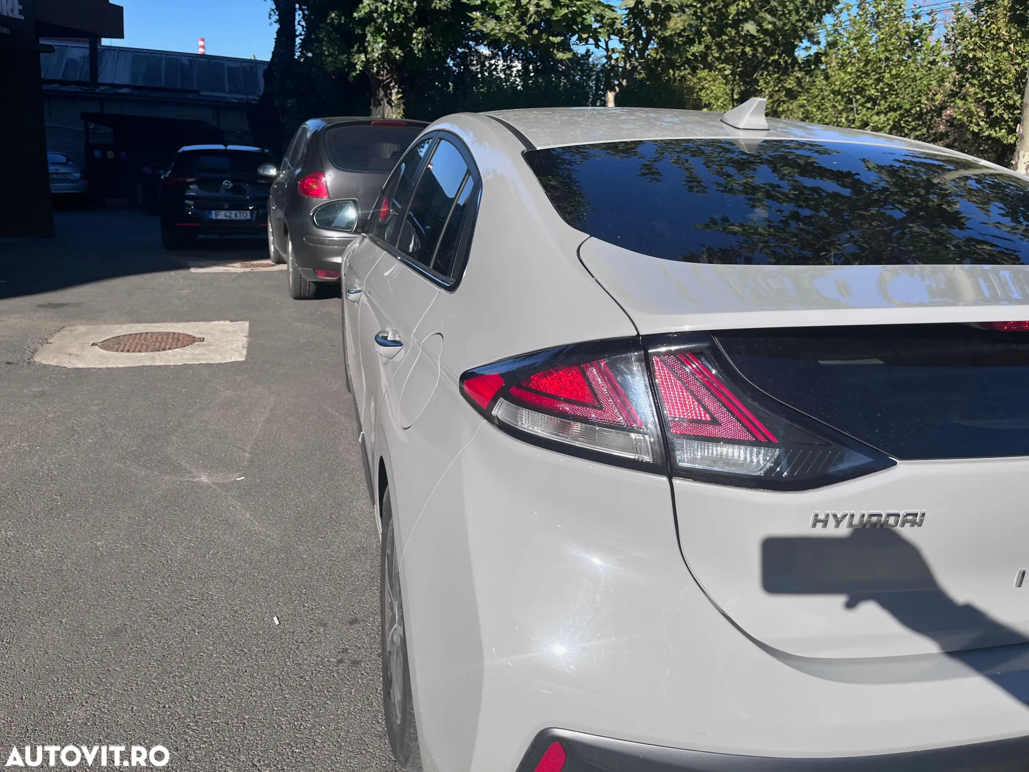 Hyundai IONIQ Plug-In Hybrid 1.6 141CP Exclusive - 12