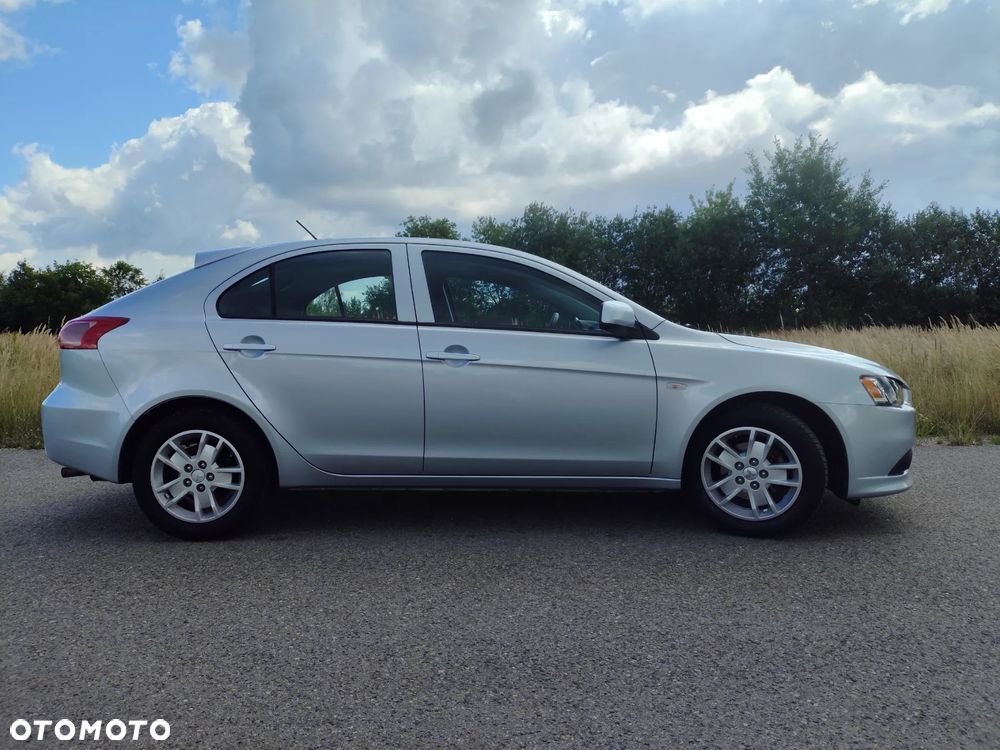 Mitsubishi Lancer - 3
