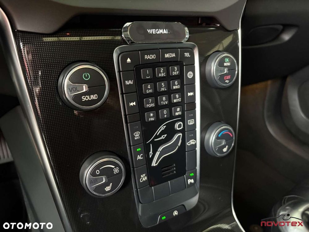 Volvo V40 T4 Momentum - 12