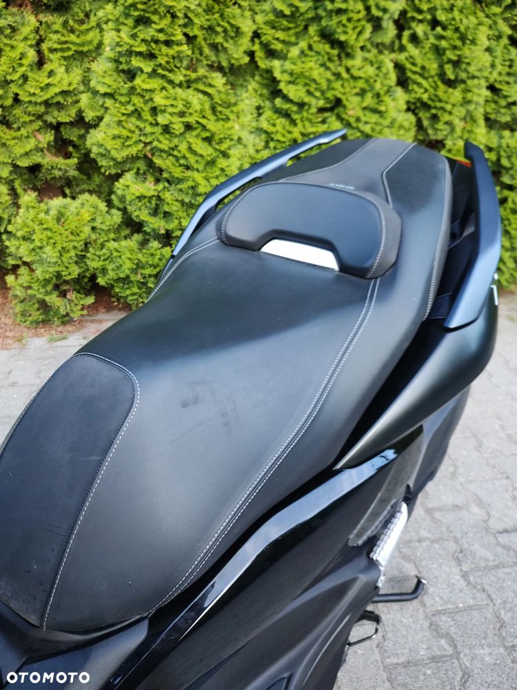 Yamaha X-max - 17