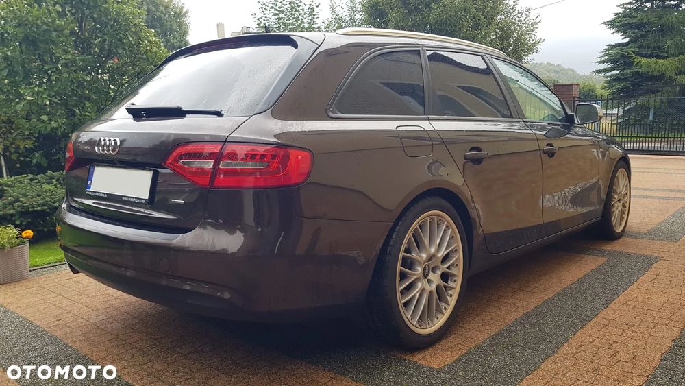 Audi A4 Avant 2.0 TDI Quattro Line S tronic - 10