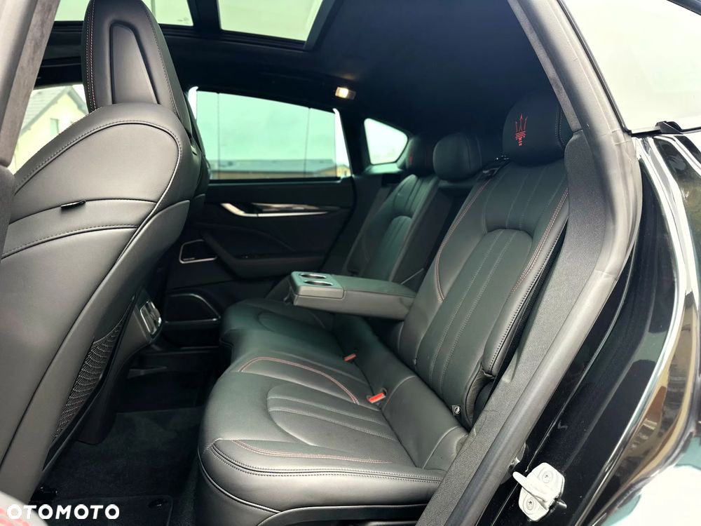 Maserati Levante GTS Q4 - 19