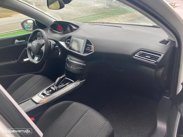 Peugeot 308 SW 1.5 BlueHDi Style EAT8 - 33