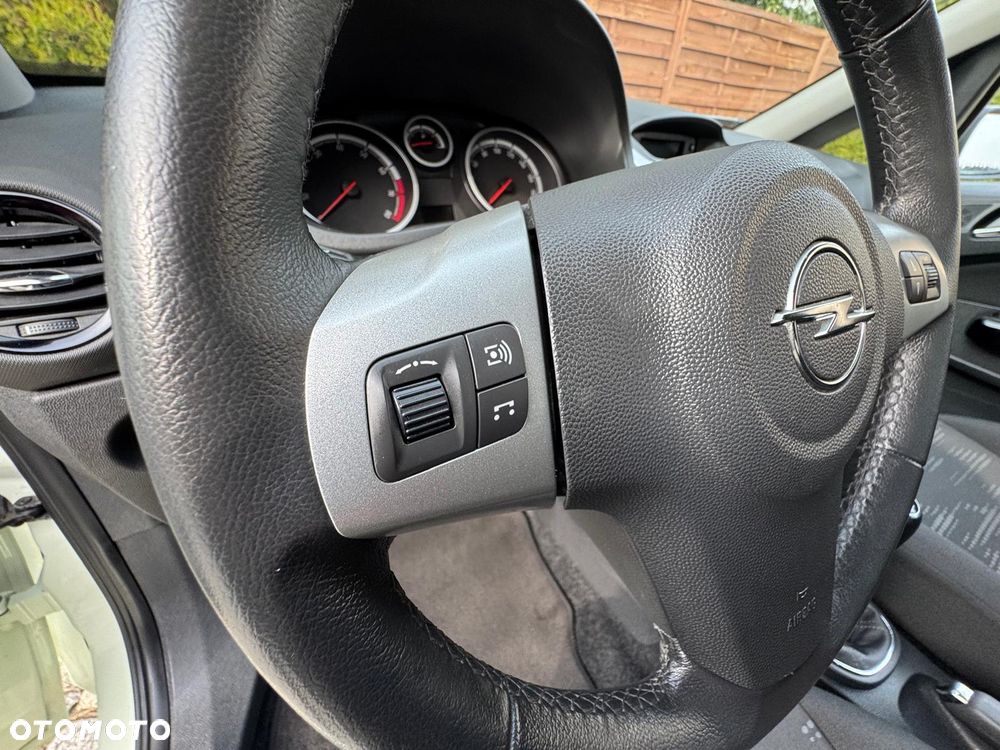 Opel Corsa 1.4 16V Edition - 7