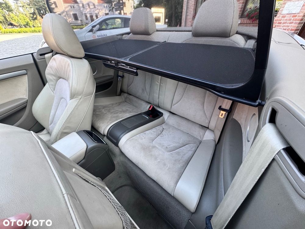Audi A5 Cabrio - 32